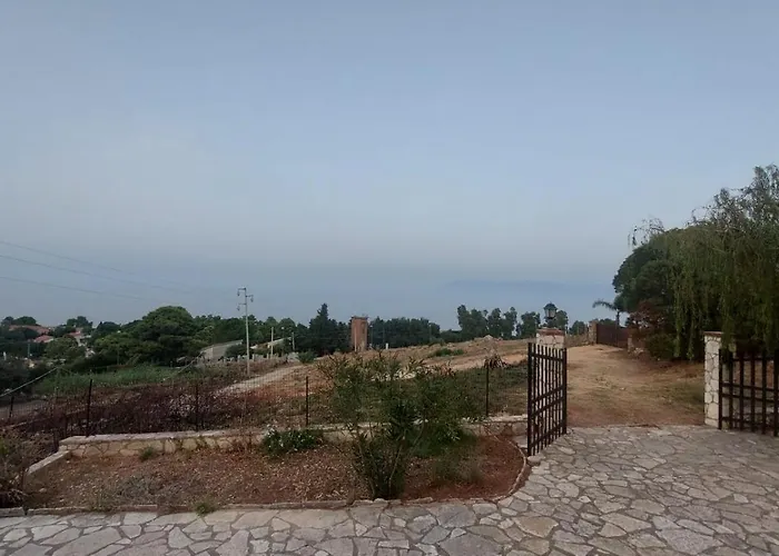 La Terrazza Su Pispisa 别墅